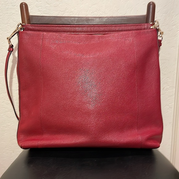 ❤️ Coach pebble leather Scout Hobo- Black Cherry - Picture 2 of 6